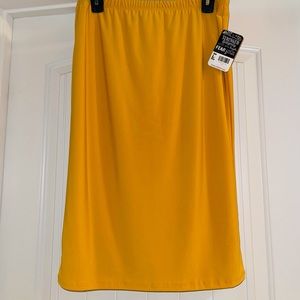Brand New Zadie B Large Mustard Pencil Skirt.